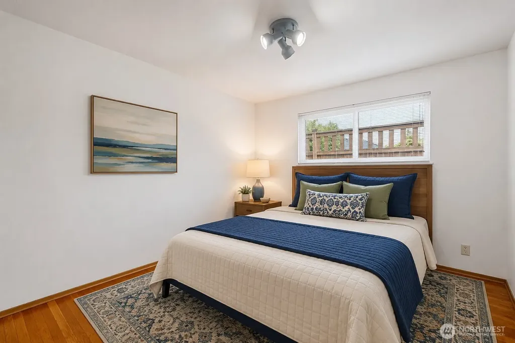 15821 14th Avenue SW Burien WA 98166