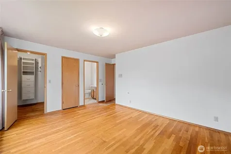 15821 14th Avenue SW Burien WA 98166