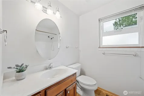 15821 14th Avenue SW Burien WA 98166