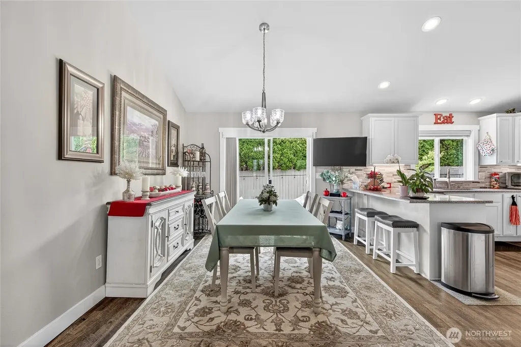 1453 Copper Loop East Wenatchee WA 98802