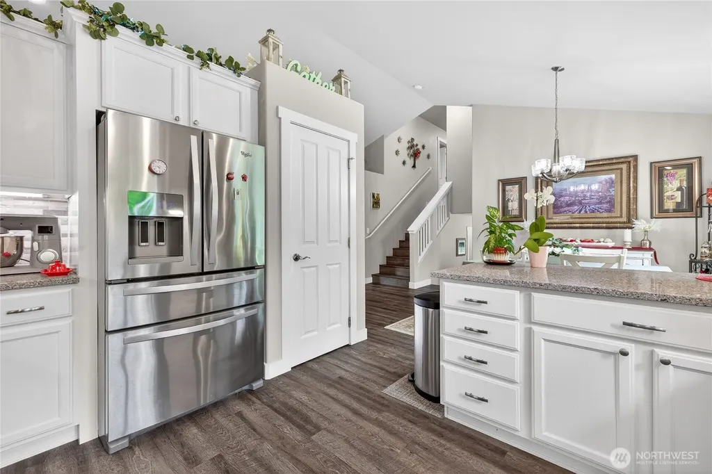 1453 Copper Loop East Wenatchee WA 98802