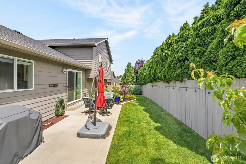 1453 Copper Loop East Wenatchee WA 98802