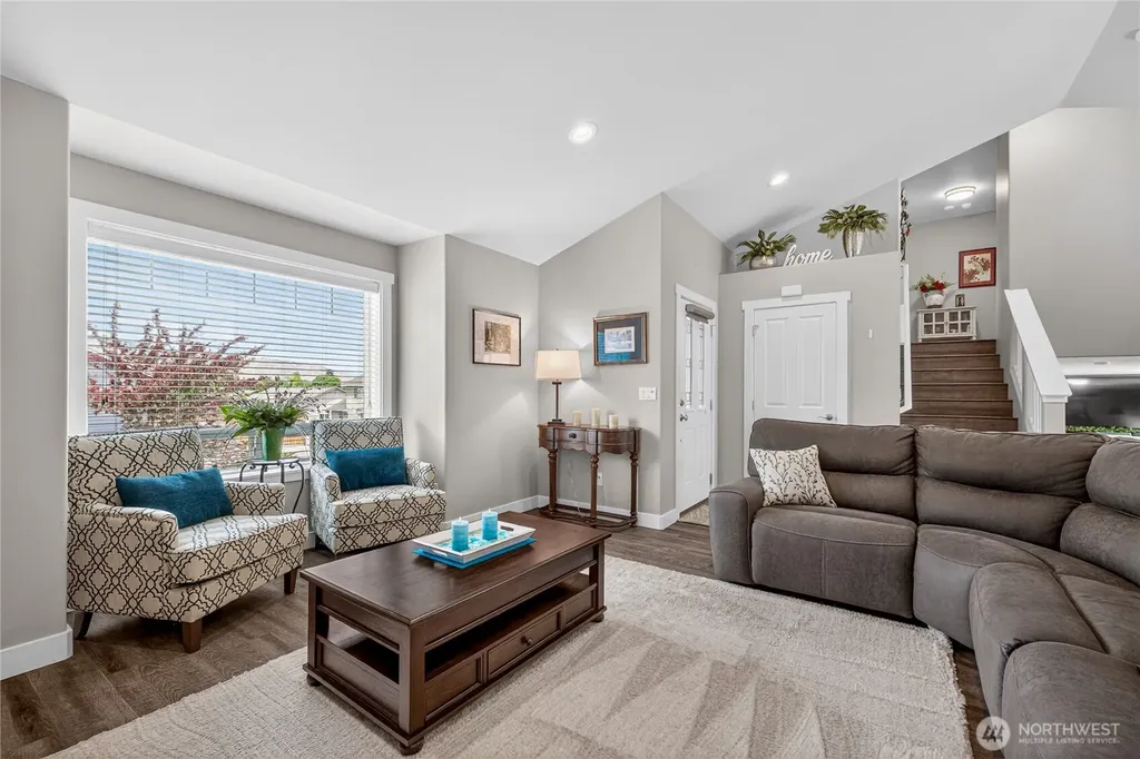 1453 Copper Loop East Wenatchee WA 98802
