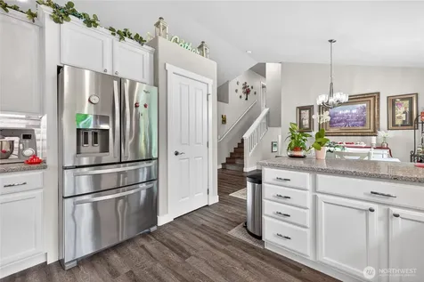 1453 Copper Loop East Wenatchee WA 98802