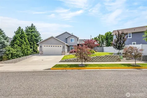 1453 Copper Loop East Wenatchee WA 98802