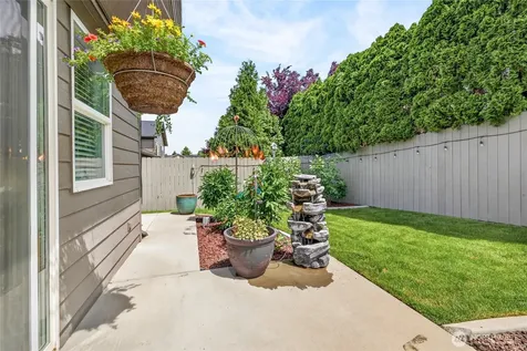 1453 Copper Loop East Wenatchee WA 98802