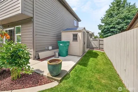 1453 Copper Loop East Wenatchee WA 98802