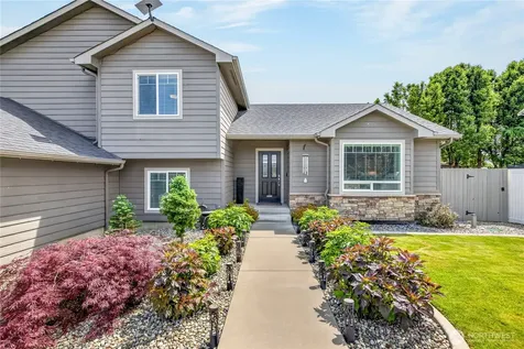 1453 Copper Loop East Wenatchee WA 98802