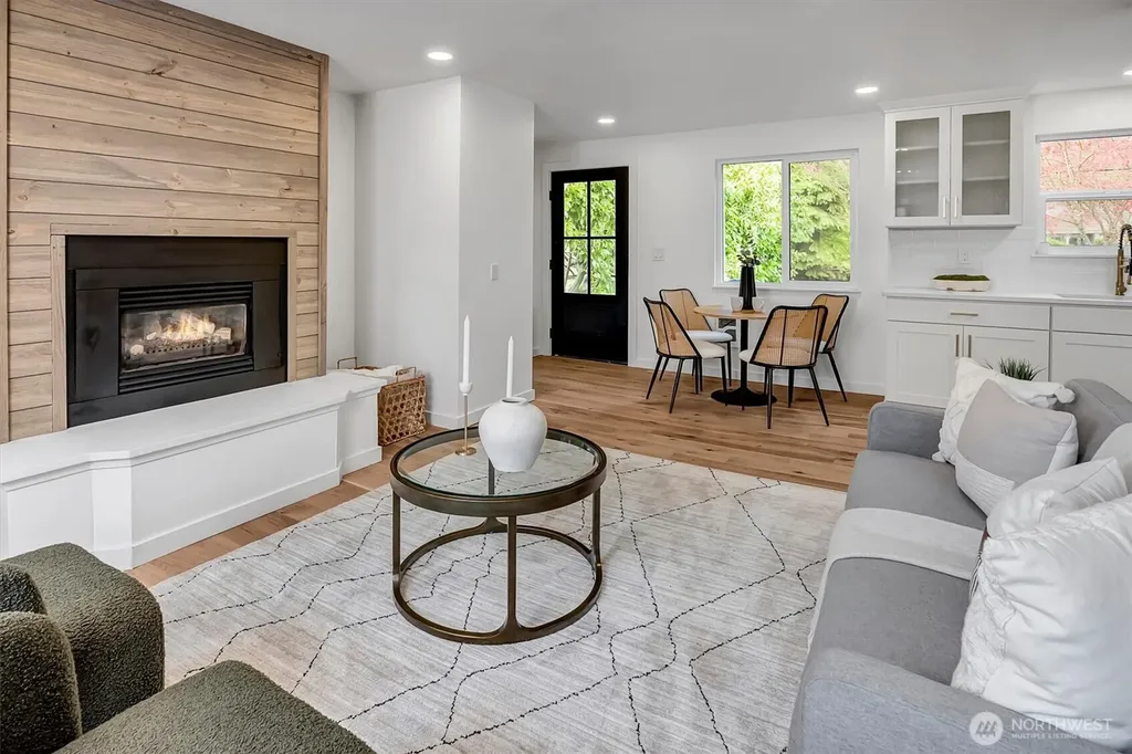 560 NE Alder Street Issaquah WA 98027