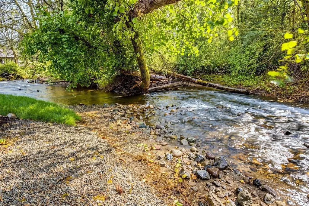 560 NE Alder Street Issaquah WA 98027