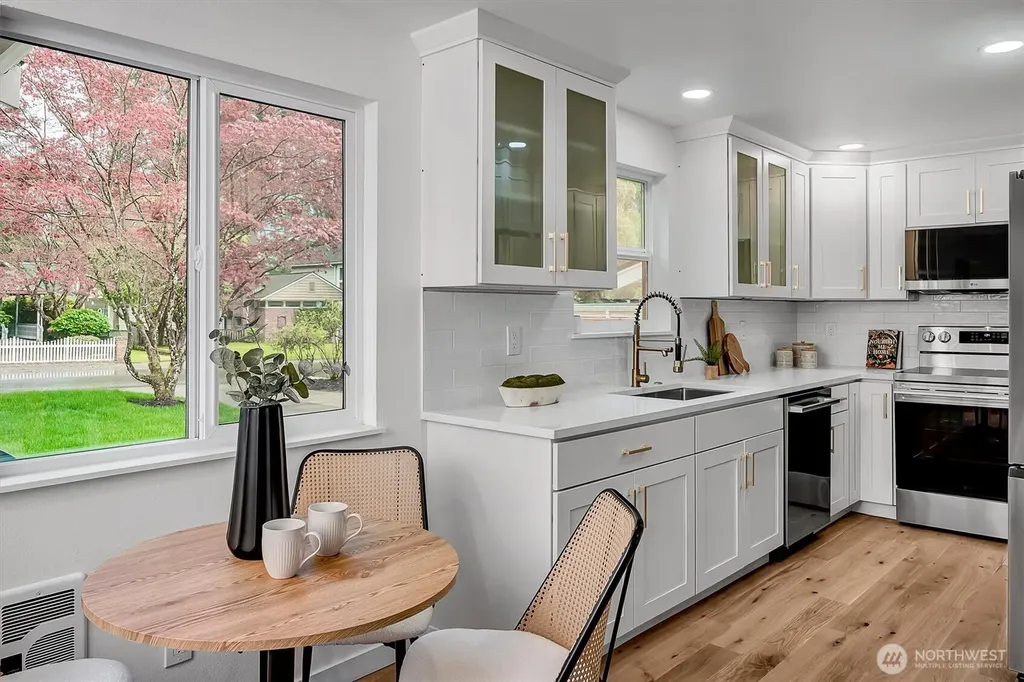 560 NE Alder Street Issaquah WA 98027