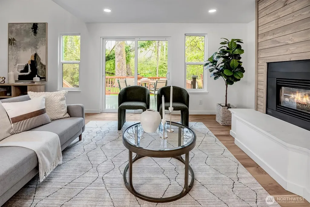560 NE Alder Street Issaquah WA 98027