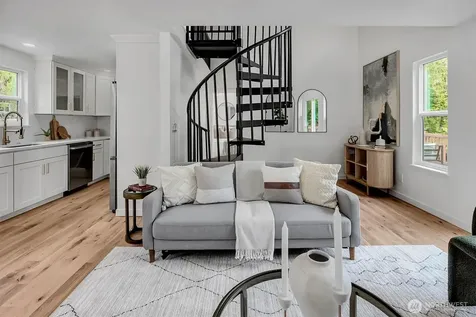 560 NE Alder Street Issaquah WA 98027