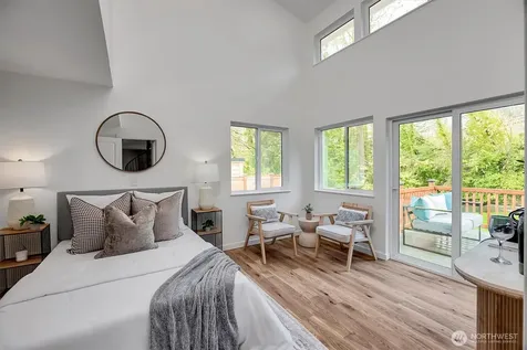 560 NE Alder Street Issaquah WA 98027