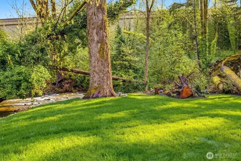 560 NE Alder Street Issaquah WA 98027