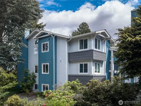 907 N 163rd Street Shoreline WA 98133