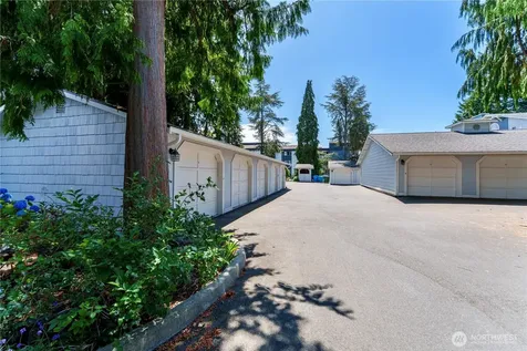 907 N 163rd Street Shoreline WA 98133