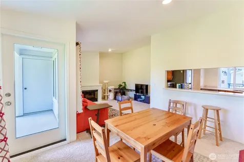 907 N 163rd Street Shoreline WA 98133