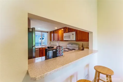 907 N 163rd Street Shoreline WA 98133