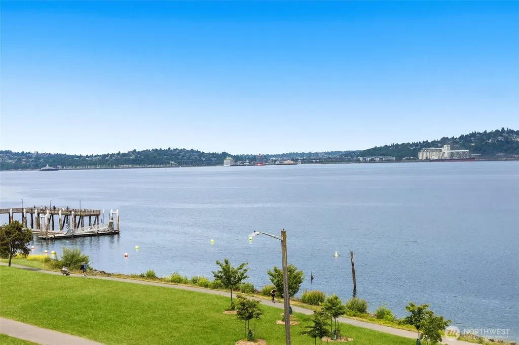 1737 Harbor Avenue SW Seattle WA 98126
