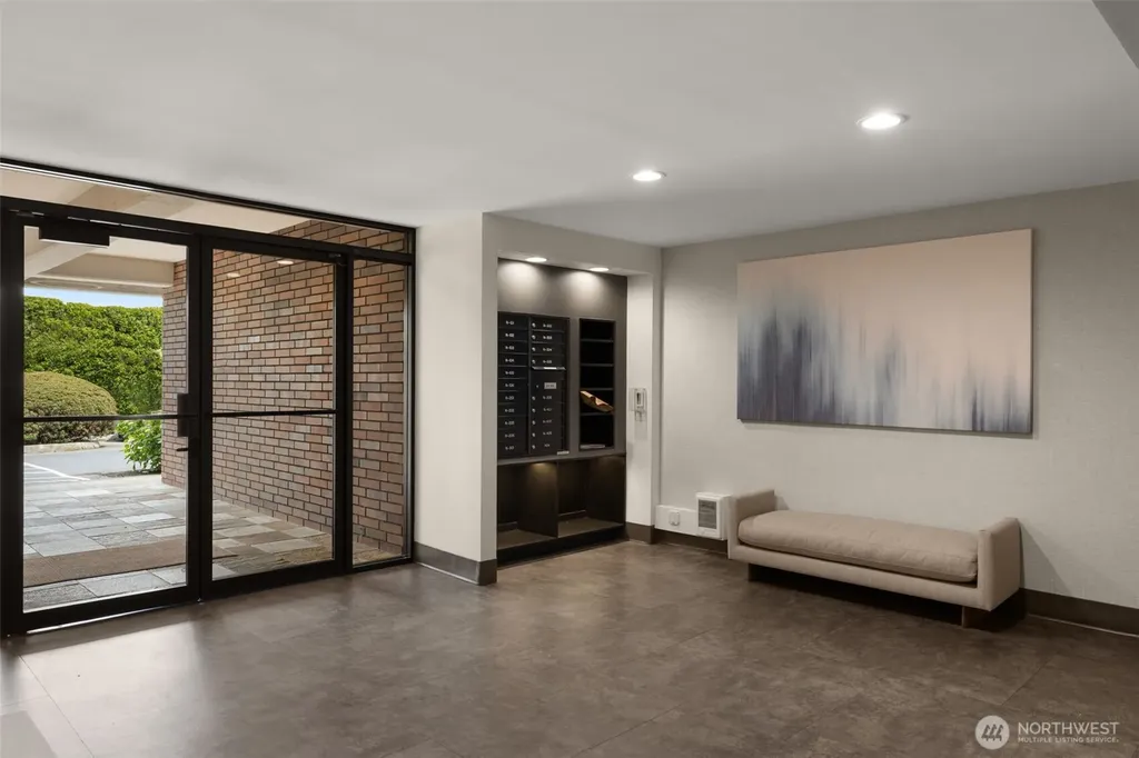 1737 Harbor Avenue SW Seattle WA 98126