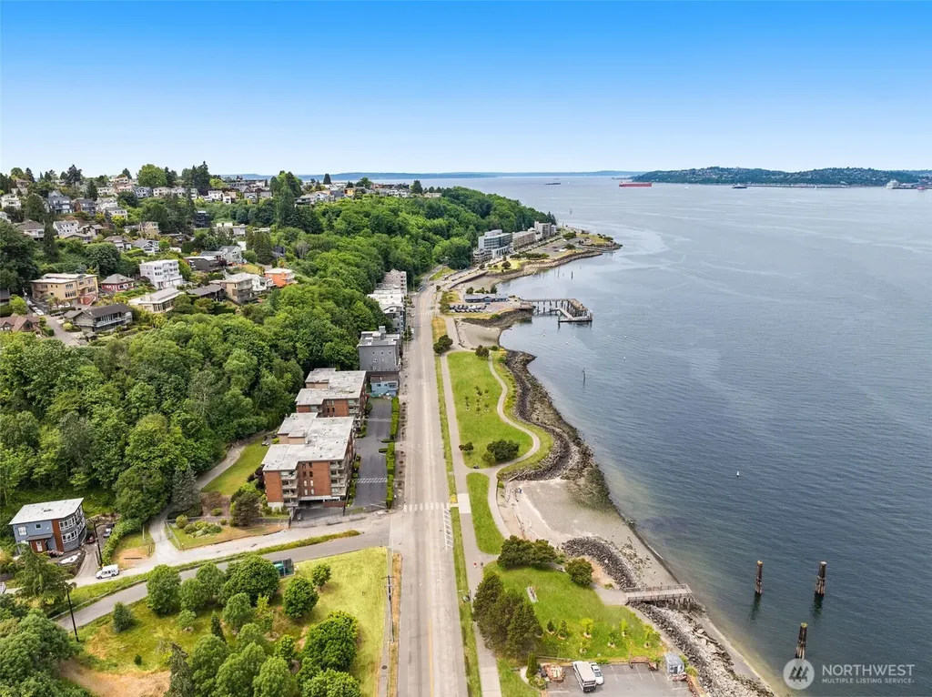 1737 Harbor Avenue SW Seattle WA 98126