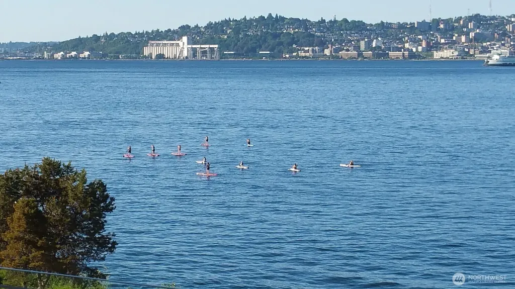 1737 Harbor Avenue SW Seattle WA 98126