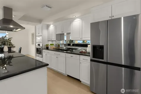1737 Harbor Avenue SW Seattle WA 98126