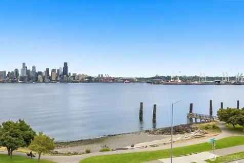 1737 Harbor Avenue SW Seattle WA 98126