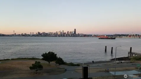 1737 Harbor Avenue SW Seattle WA 98126