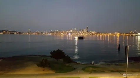 1737 Harbor Avenue SW Seattle WA 98126