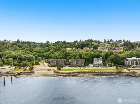 1737 Harbor Avenue SW Seattle WA 98126