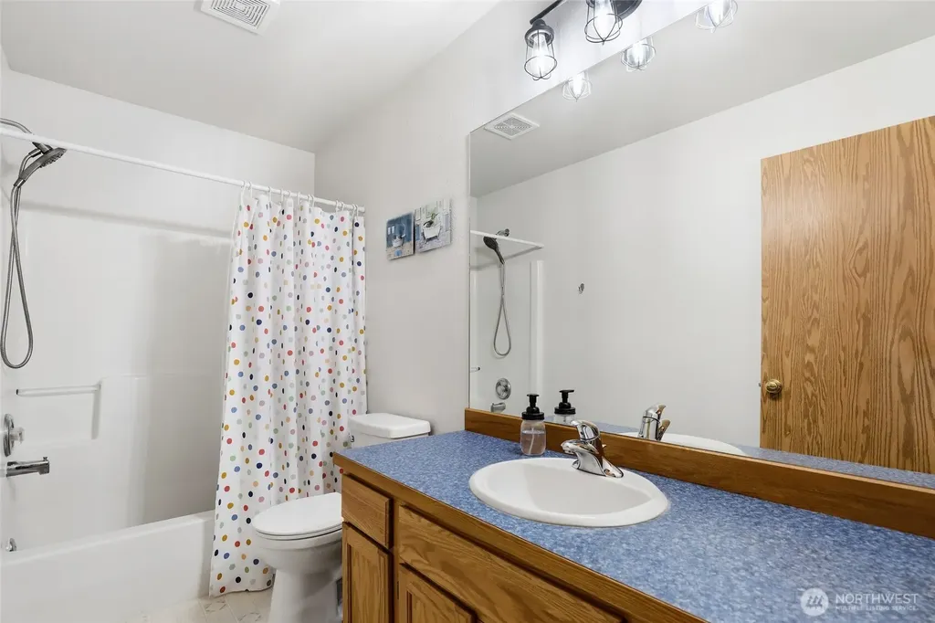 8008 188th Avenue SW Rochester WA 98579