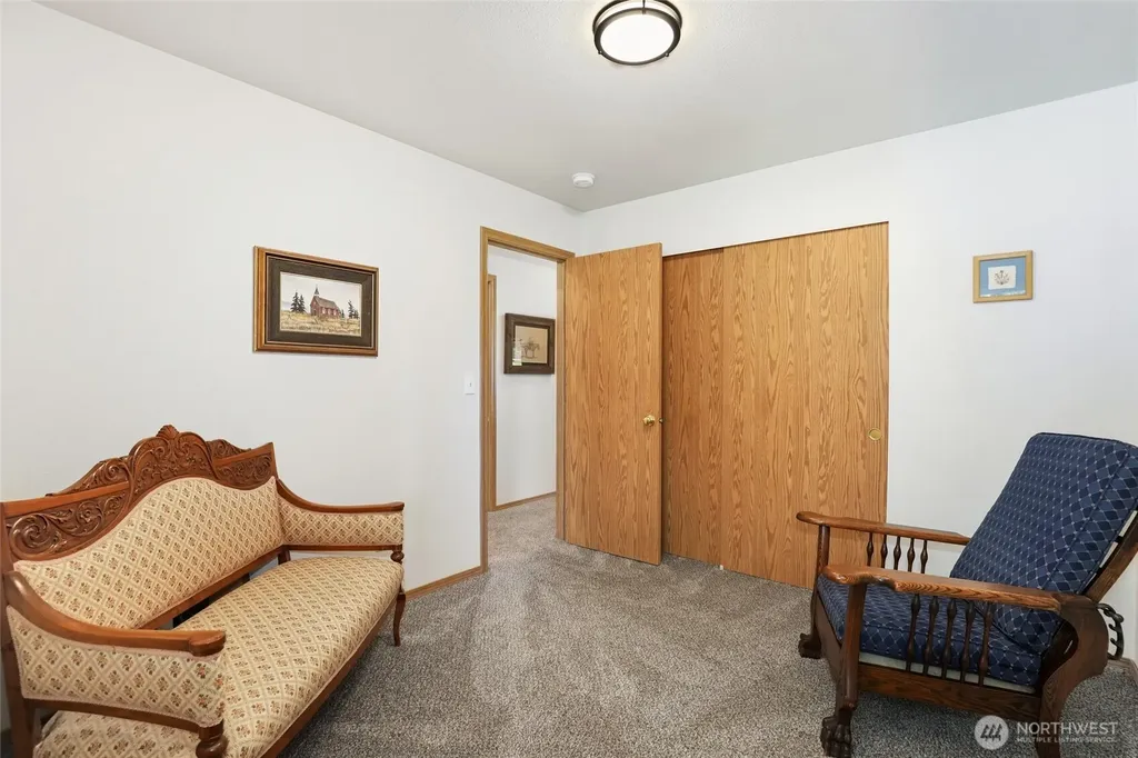 8008 188th Avenue SW Rochester WA 98579