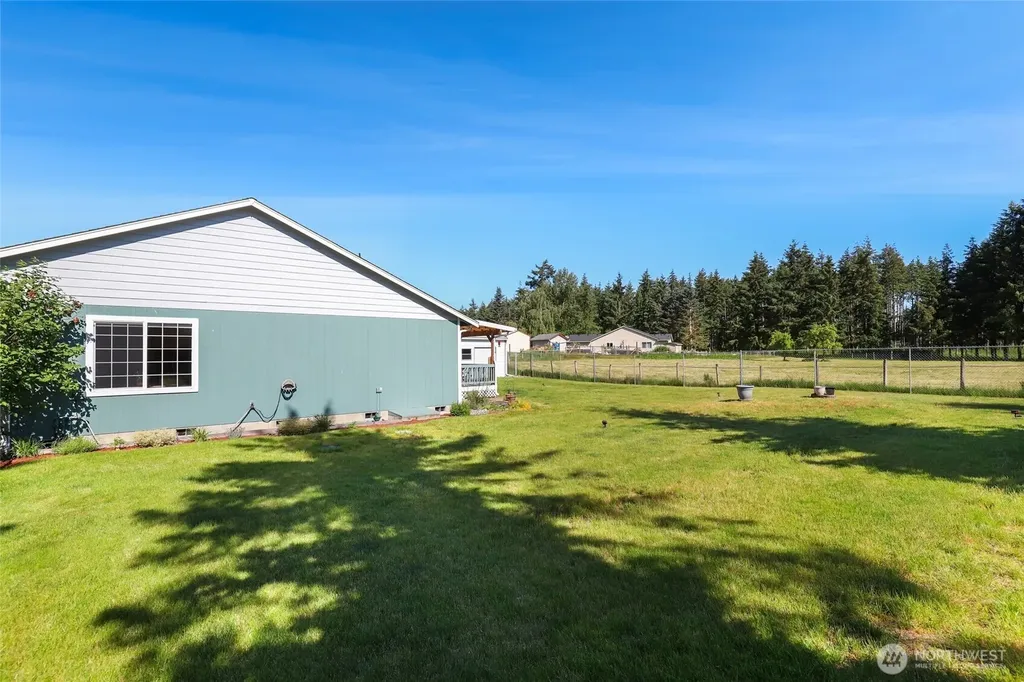 8008 188th Avenue SW Rochester WA 98579