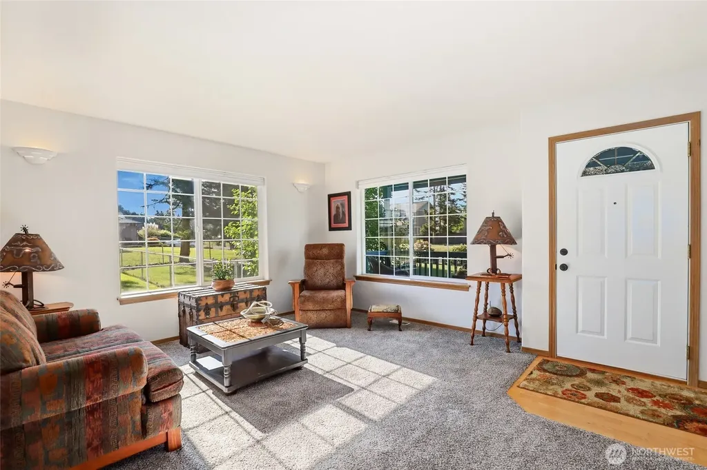8008 188th Avenue SW Rochester WA 98579