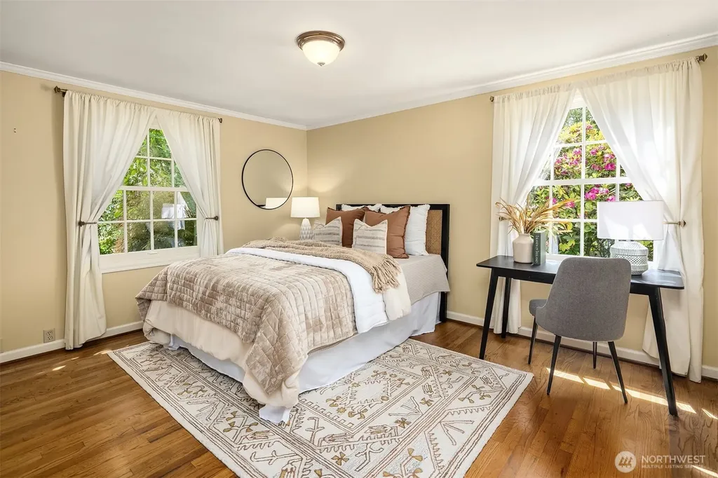 8914 SE 56th Street Mercer Island WA 98040