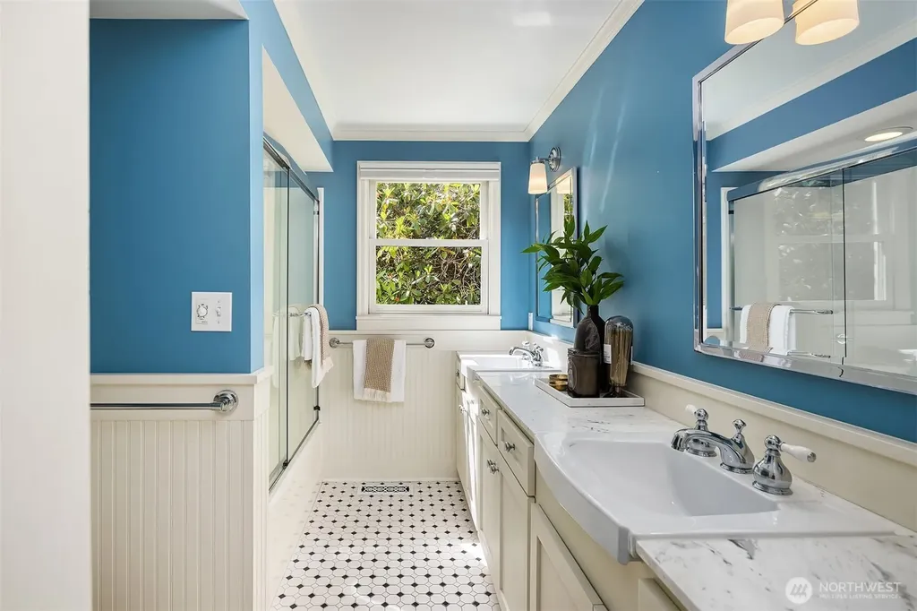 8914 SE 56th Street Mercer Island WA 98040