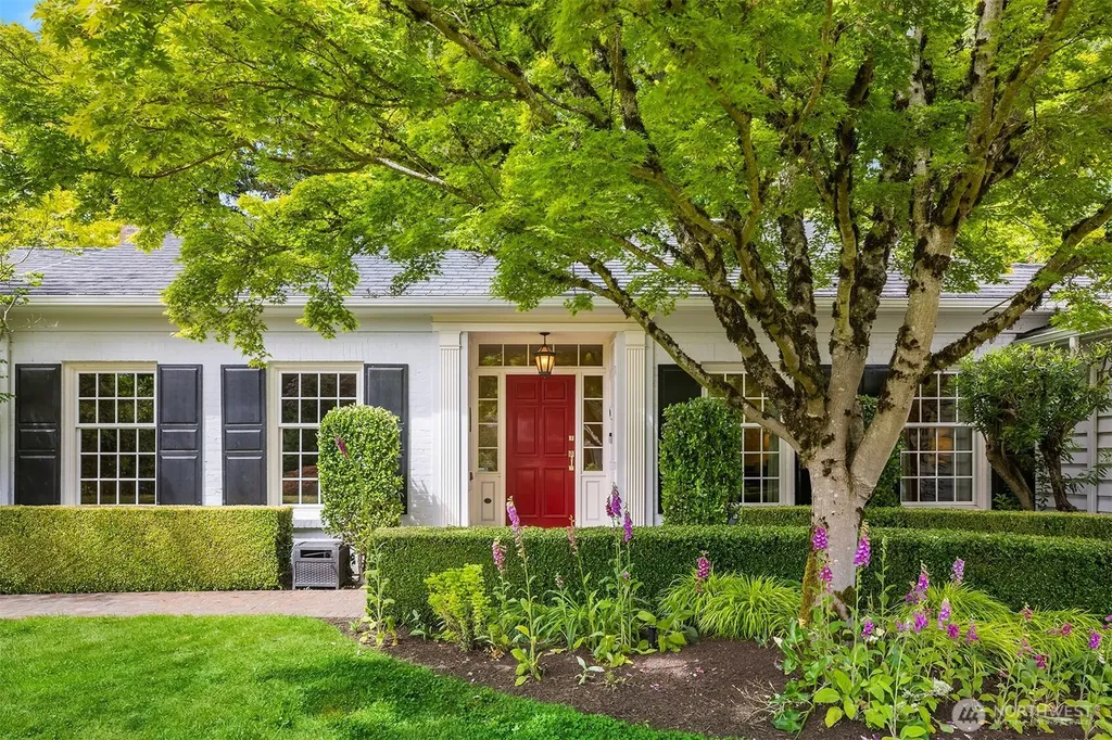 8914 SE 56th Street Mercer Island WA 98040