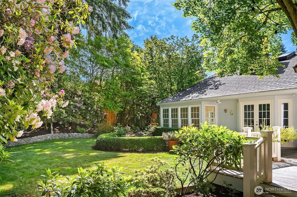8914 SE 56th Street Mercer Island WA 98040