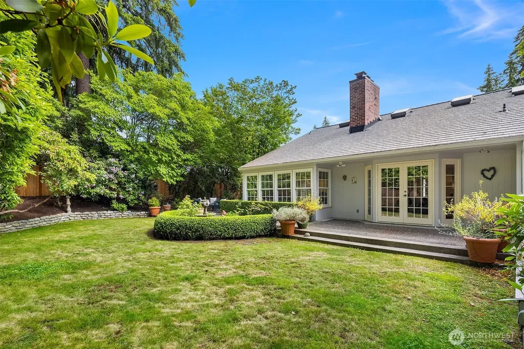 8914 SE 56th Street Mercer Island WA 98040