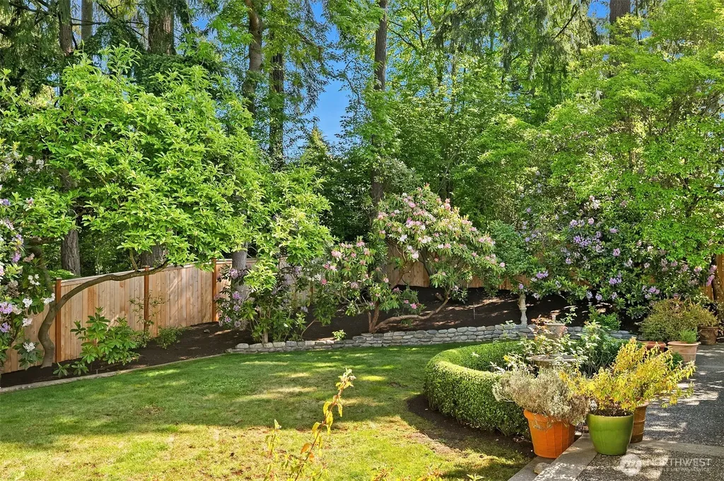 8914 SE 56th Street Mercer Island WA 98040