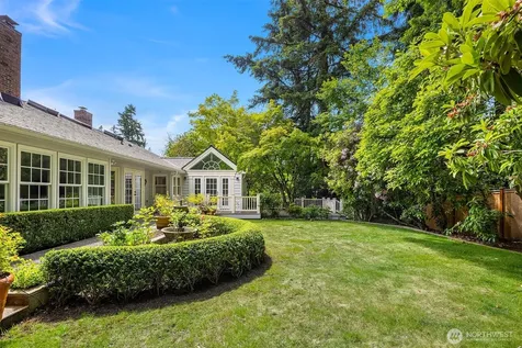 8914 SE 56th Street Mercer Island WA 98040