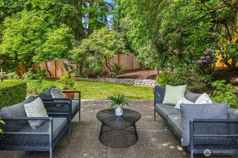 8914 SE 56th Street Mercer Island WA 98040