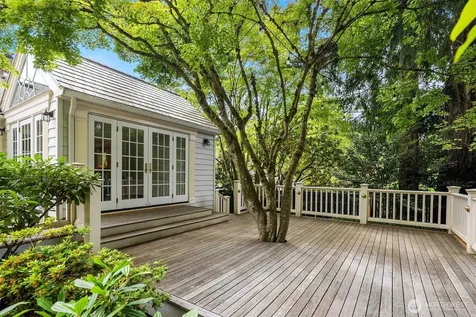 8914 SE 56th Street Mercer Island WA 98040