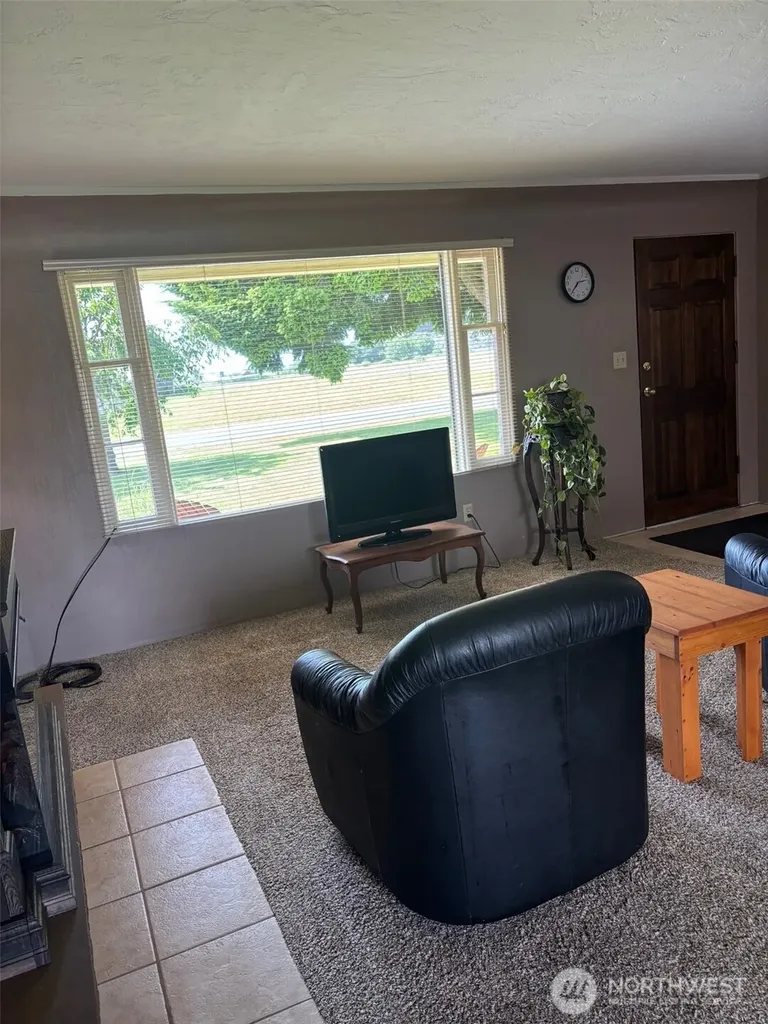 10563 District Line Road Burlington WA 98233