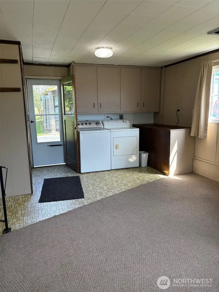 10563 District Line Road Burlington WA 98233