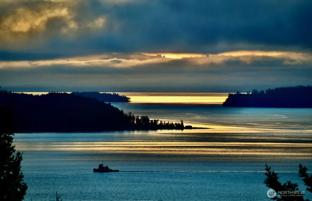 206 Upper Cow Hill Road Orcas Island WA 98279