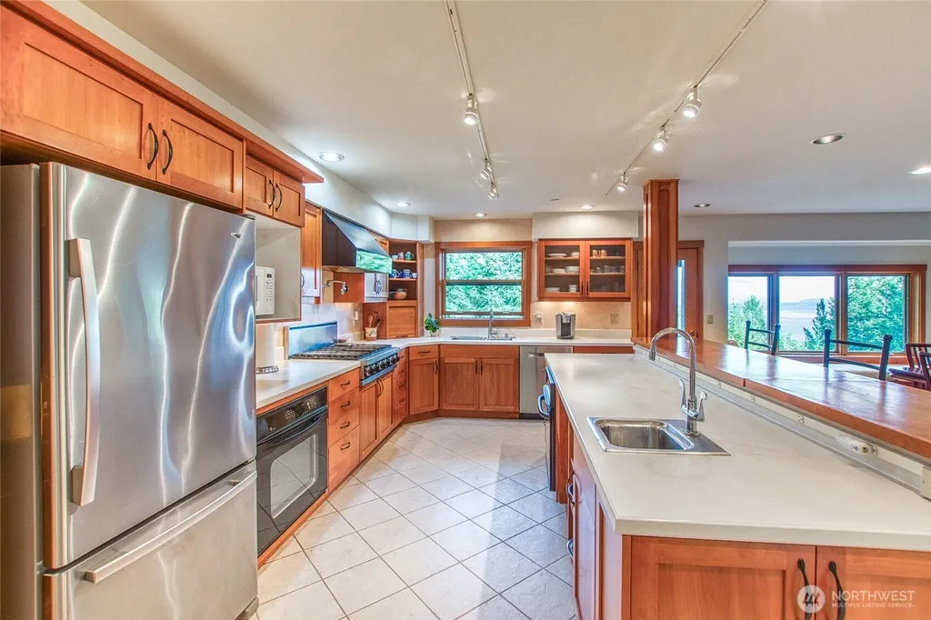 206 Upper Cow Hill Road Orcas Island WA 98279