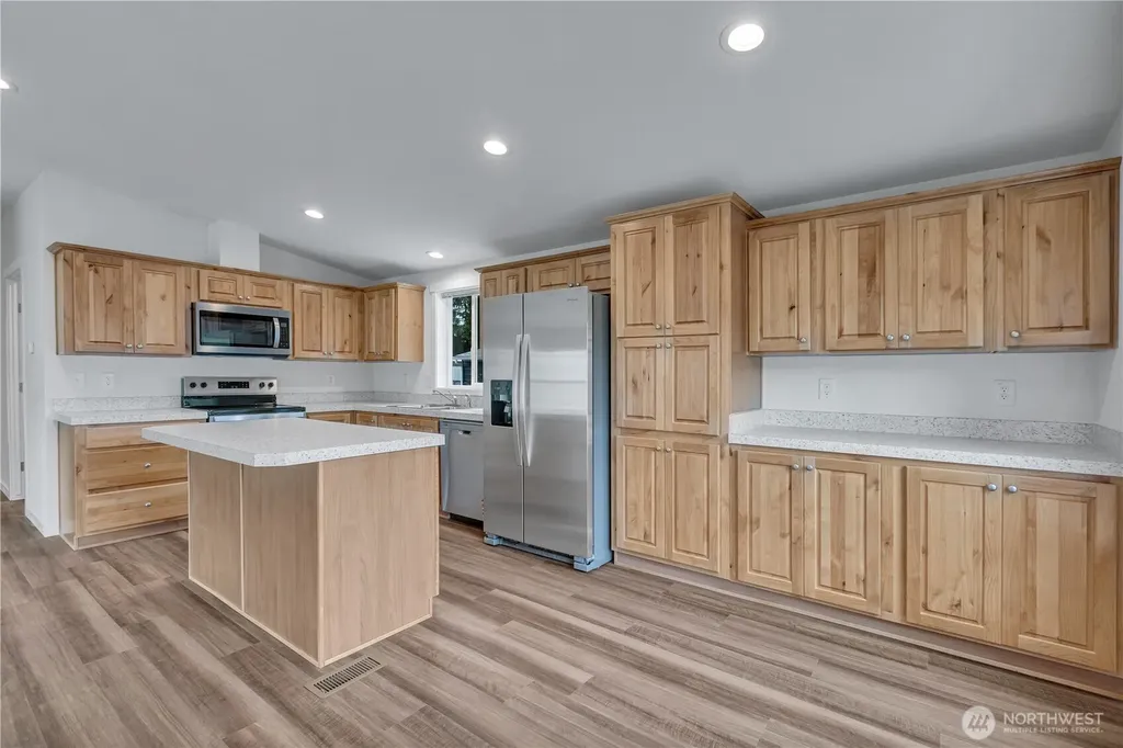 1510 Maple Lane Kent WA 98030